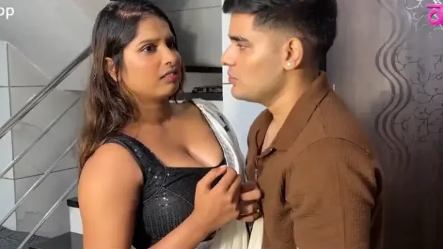 Padosh Ki Bhabhi 2026 Vasna Video Hindi